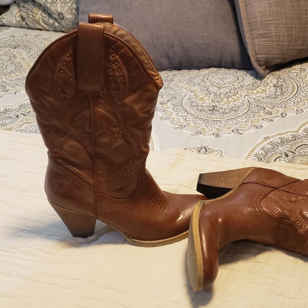 Volatile Cowboy boots